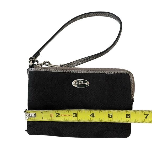 COACH Black Canvas Zip Wallet Purse Wristlet Metallic Pewter Trim F64643 - Picture 6 of 8